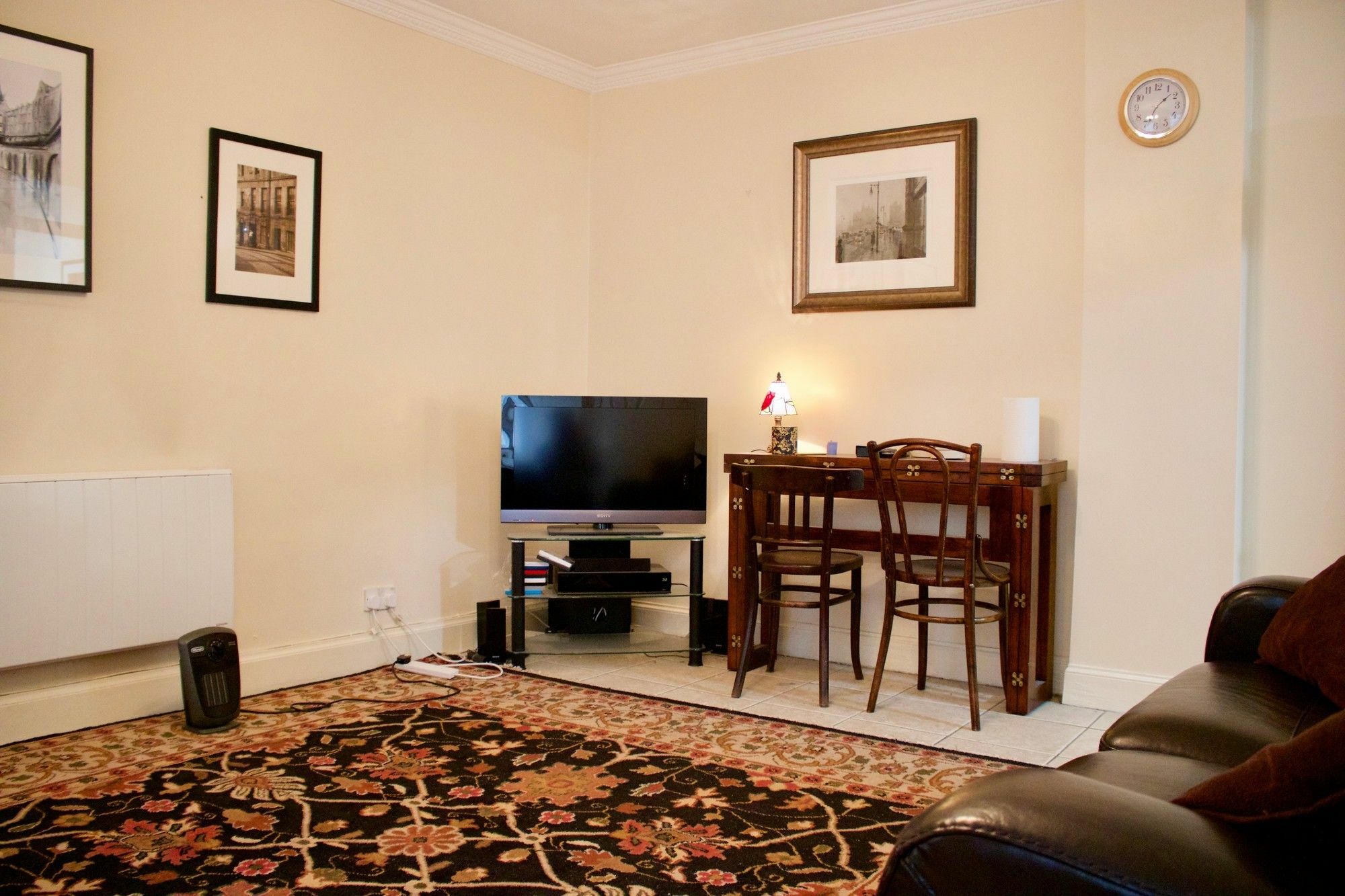 Comfortable In The Heart Of Old Town! Sale! Appartement *